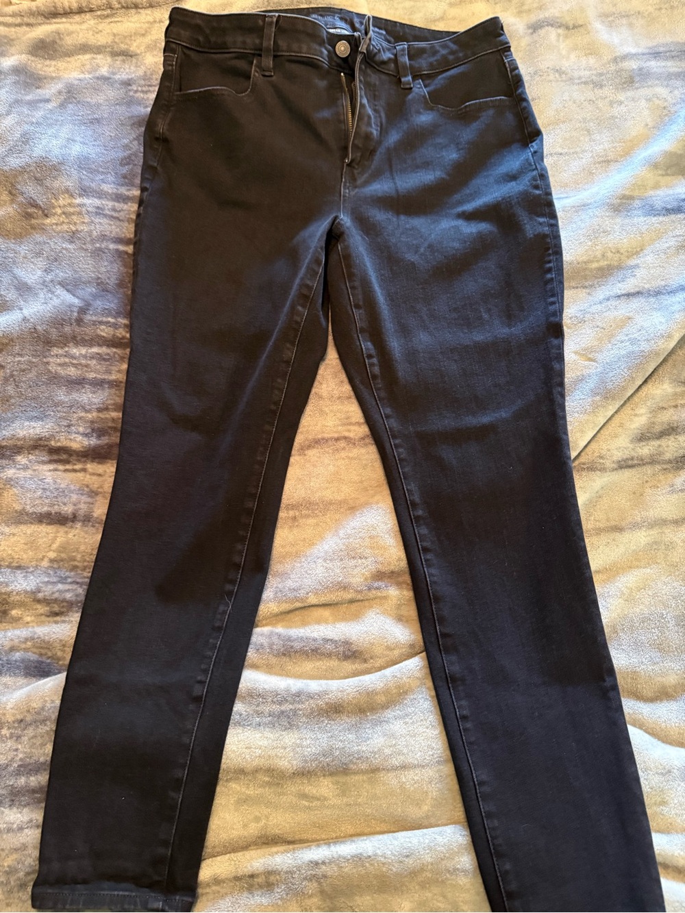 American Eagle Outfitters Black Skinny Jeans - Sleek Stretch Denim
